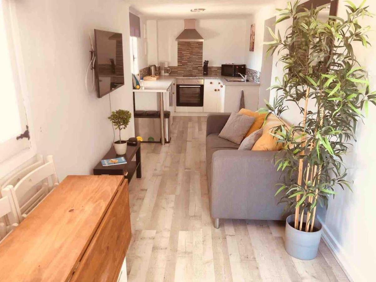 Lovely 2 Bed Apartment In Alcalalí Extérieur photo