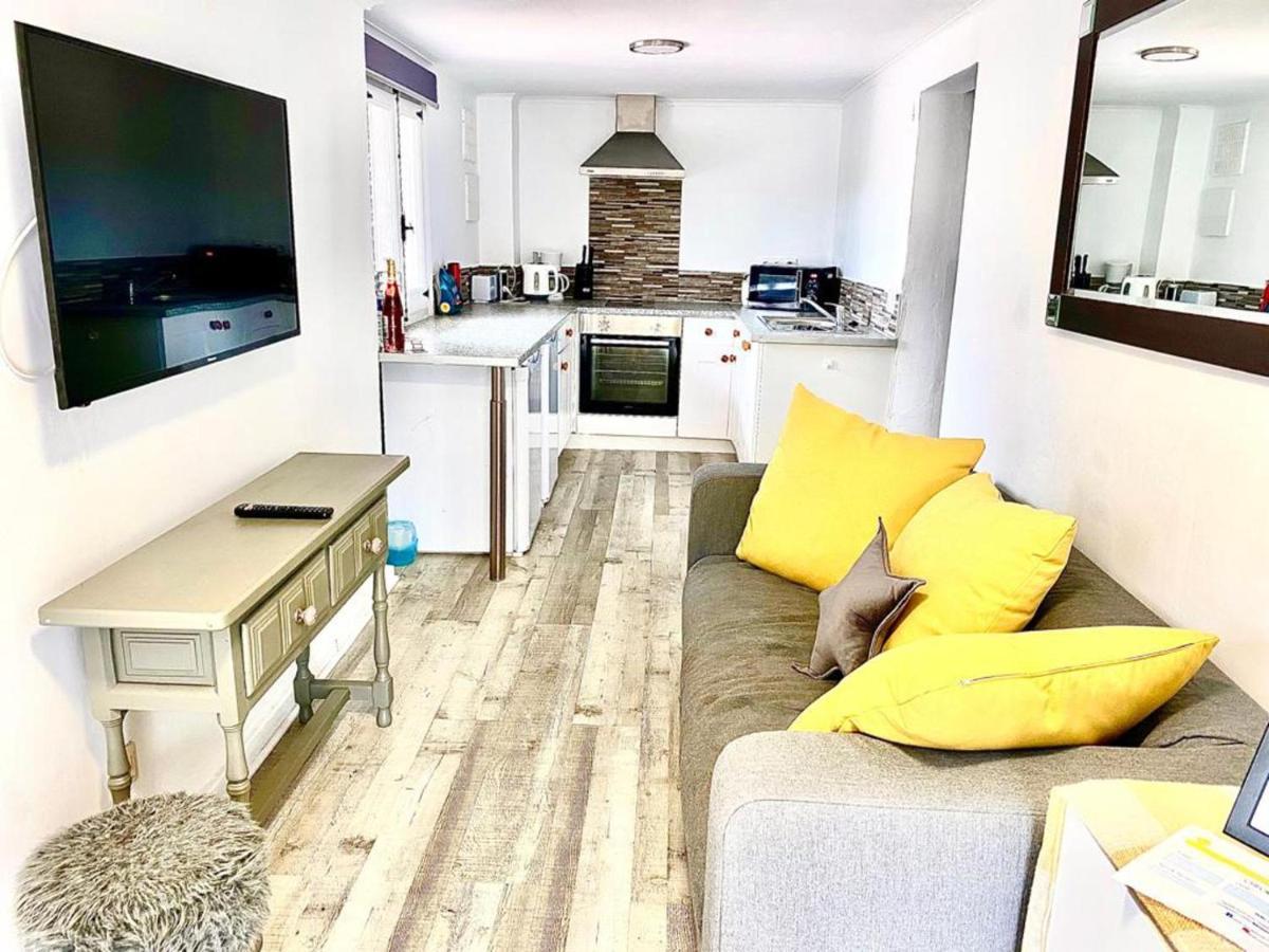 Lovely 2 Bed Apartment In Alcalalí Extérieur photo